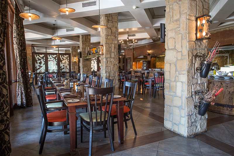 Bruno's Restaurant and Bar