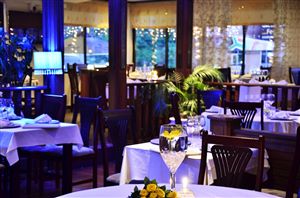 Lephalale Restaurants - Geet Indian Restaurant in Brooklyn (PTA)