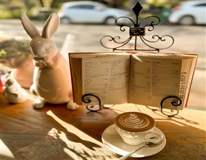  Restaurants - Four and Twenty Cafe - Chelsea Village in Wynberg